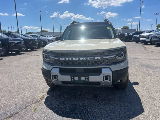 Used 2025 Ford Bronco Sport Badlands AWD/4WD image 8