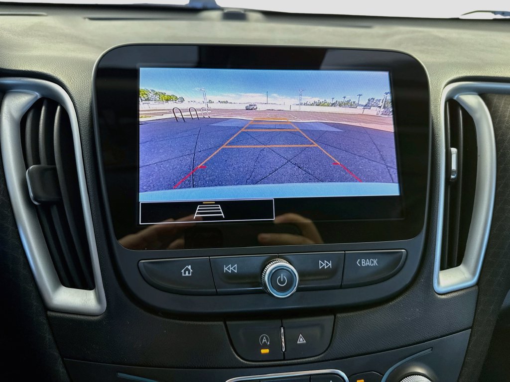Used 2024 Chevrolet Malibu LT FWD image 15