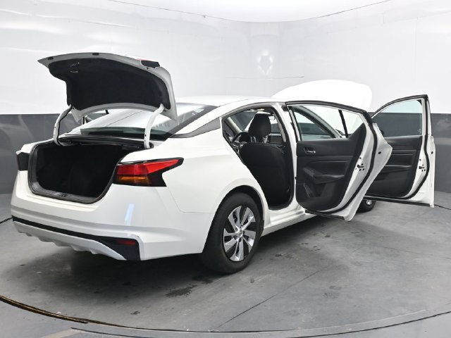 Used 2021 Nissan Altima 2.5 S FWD image 46
