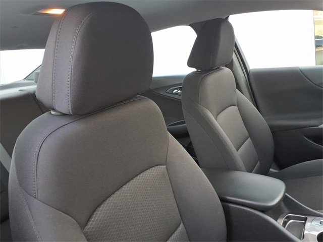 Used 2023 Chevrolet Malibu LS image 24