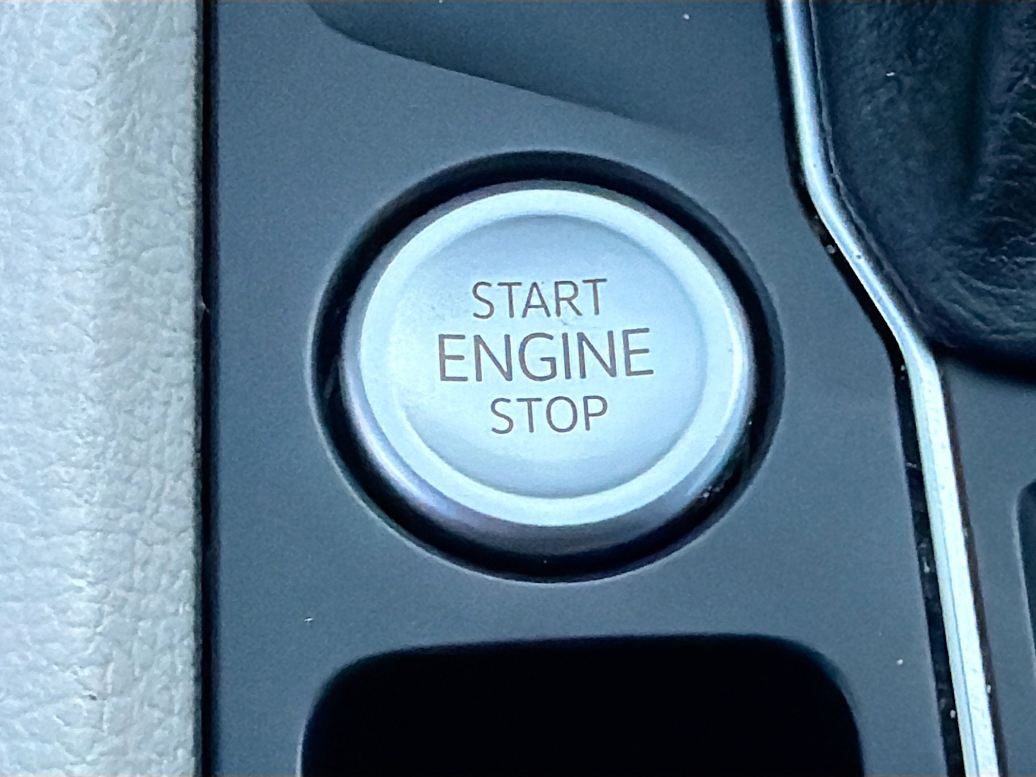 Used 2023 Volkswagen Atlas SE image 35