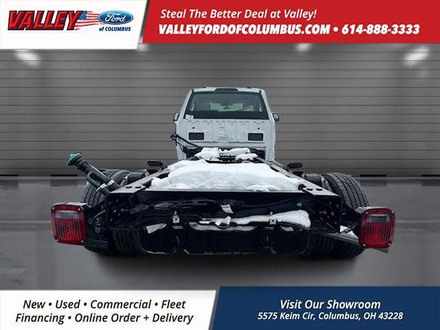 New 2025 Ford F550 4x4 Regular Cab Super Duty image 6