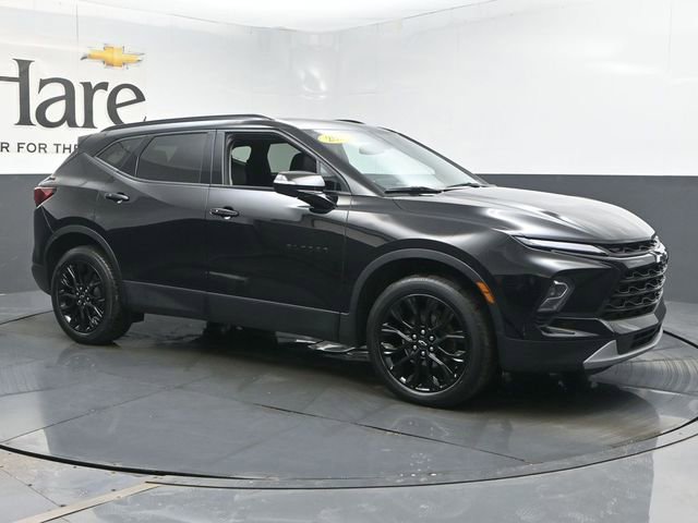 Used 2024 Chevrolet Blazer LT w/ LPO, Black Grille Bar Package image 6