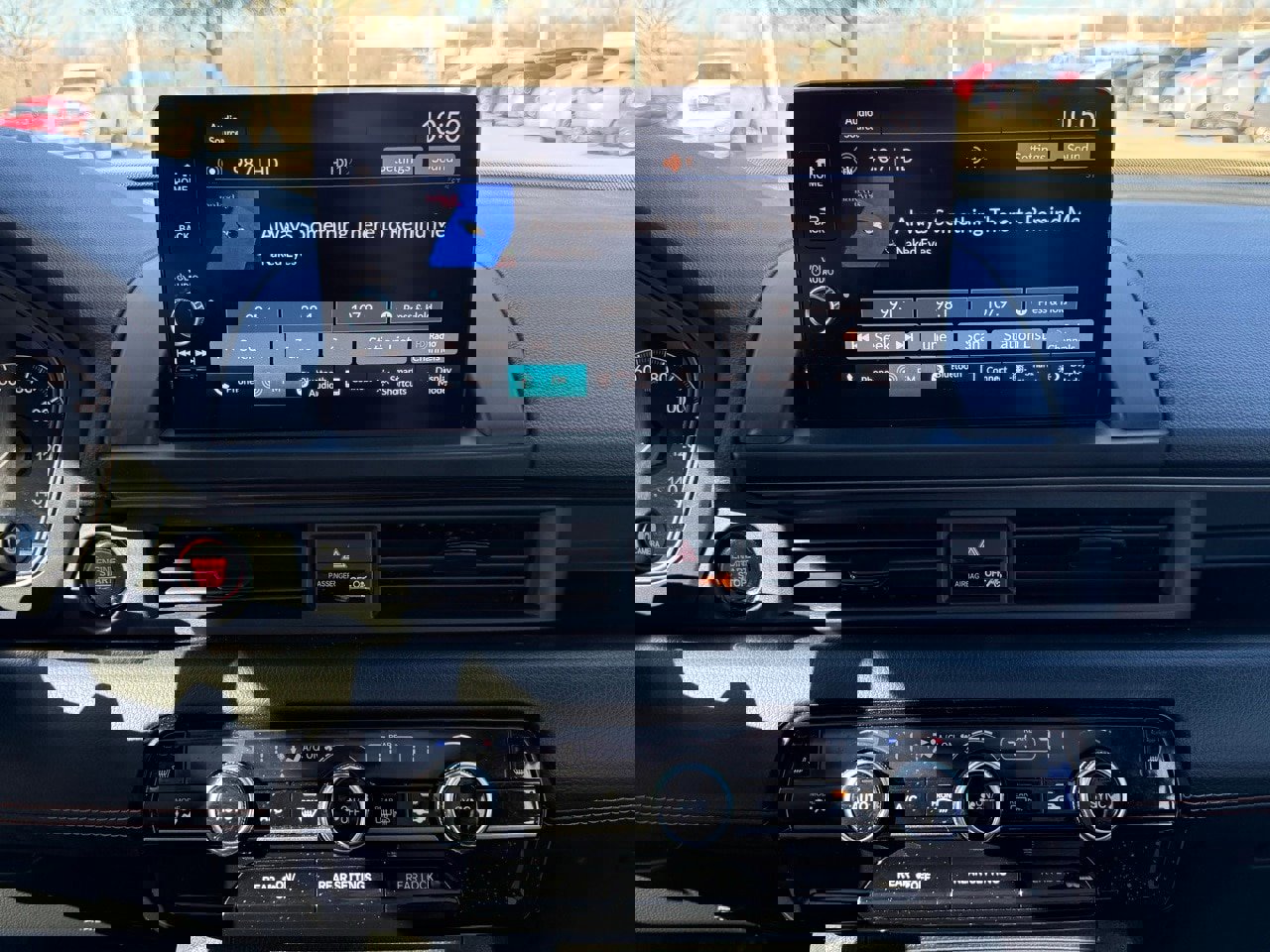 Used 2025 Honda Pilot TrailSport image 15