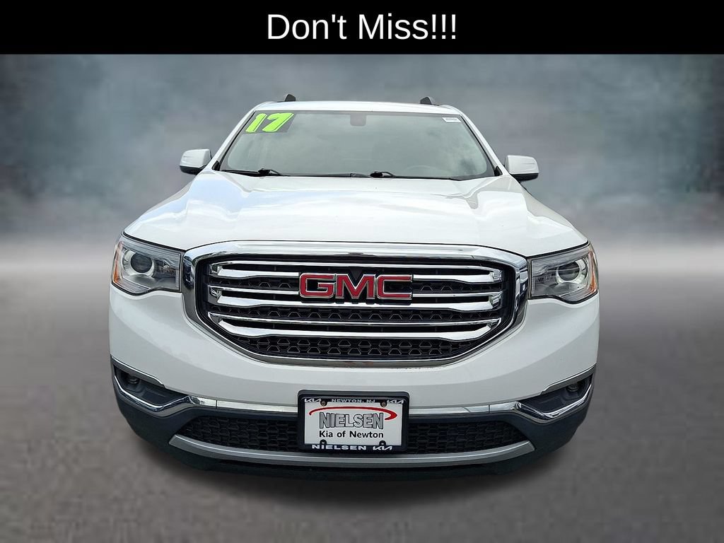 Used 2017 GMC Acadia SLE FWD image 3