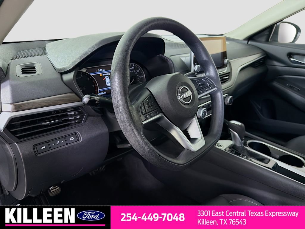 Used 2024 Nissan Altima 2.5 SV FWD image 10