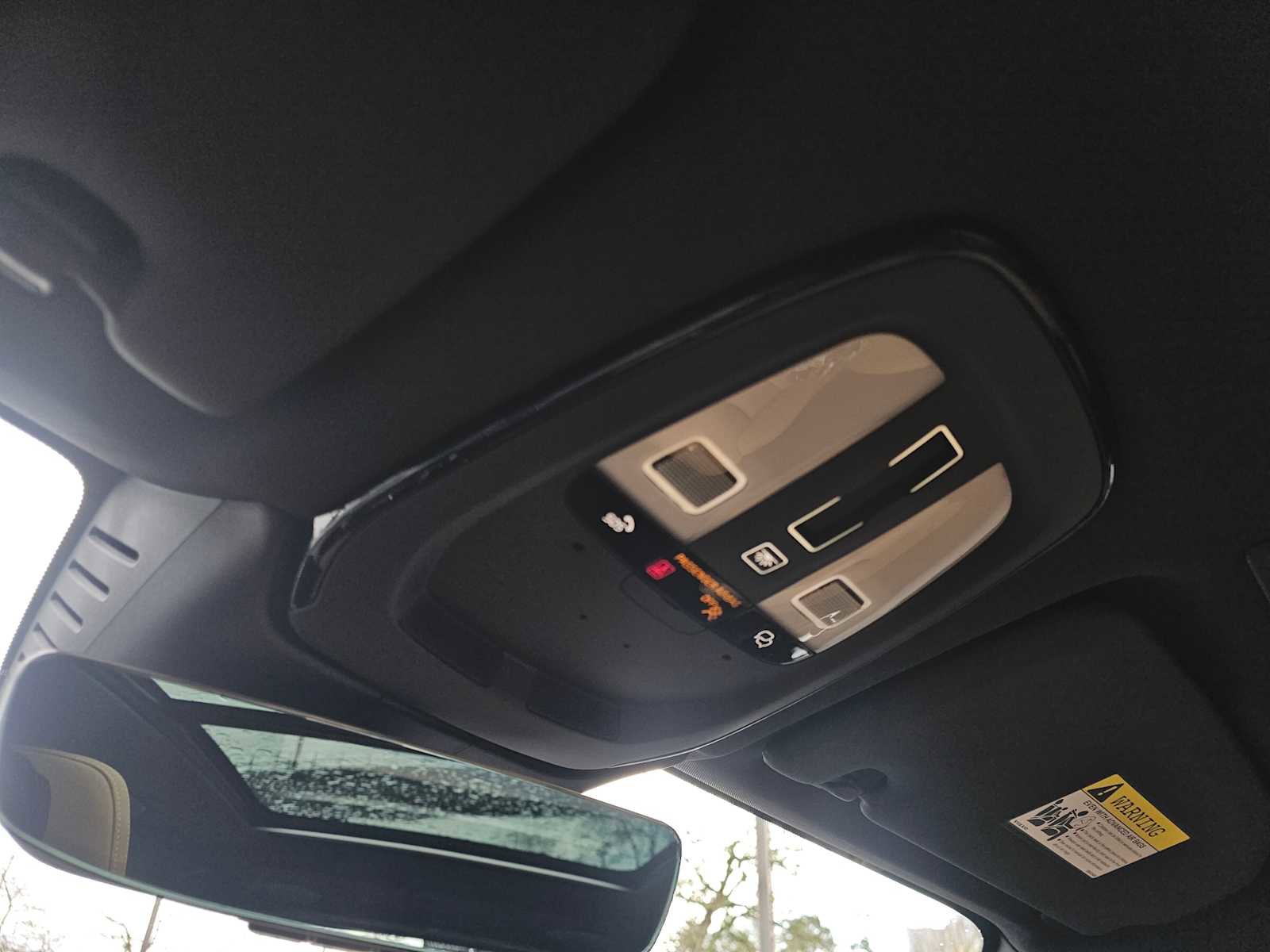 Certified 2025 Volvo XC60 T8 Ultra w/ Protection Package Premier image 30