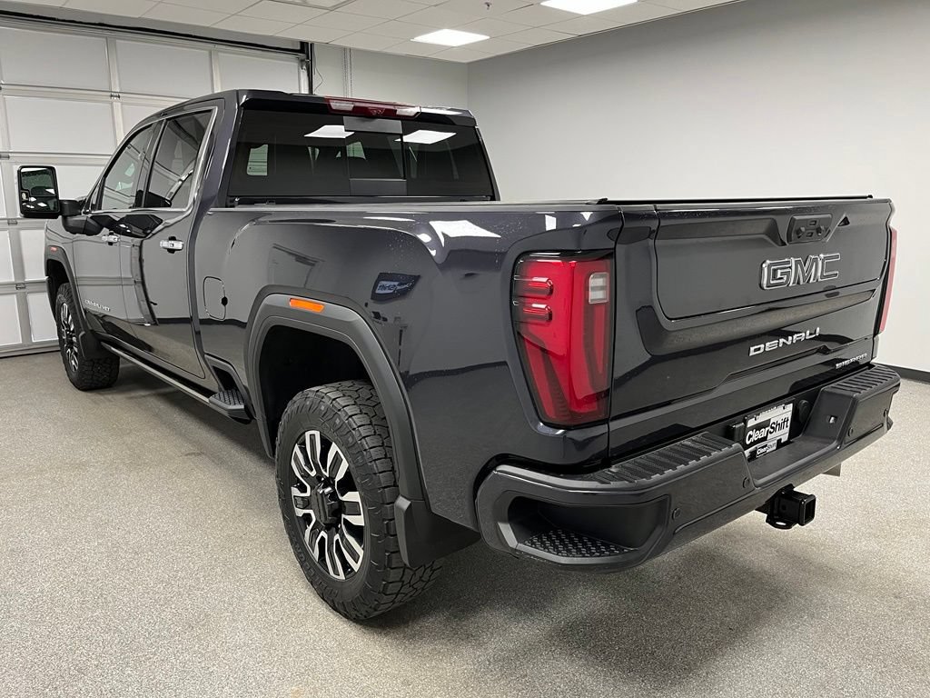 Used 2026 GMC Sierra 3500 Denali Ultimate AWD/4WD image 8