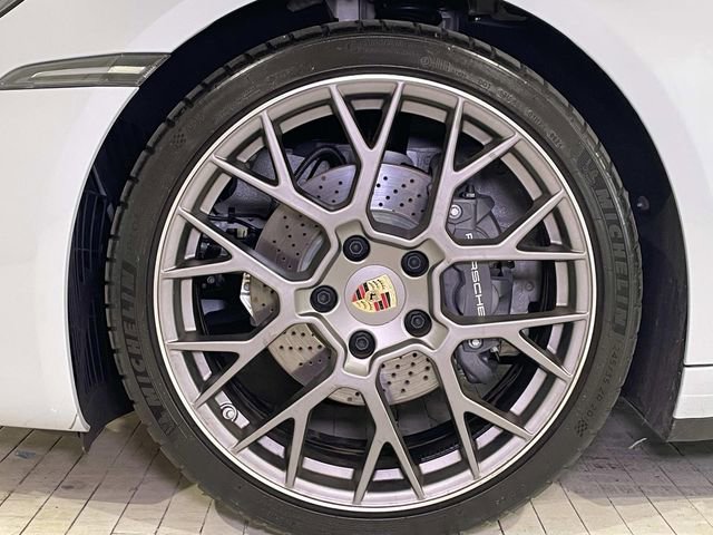 Certified 2024 Porsche 911 Targa 4 image 12