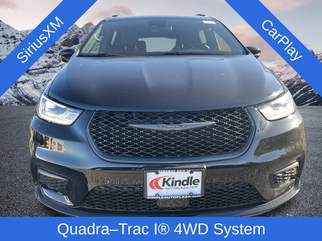 New 2026 Chrysler Pacifica Limited w/ S Appearance Package image 2