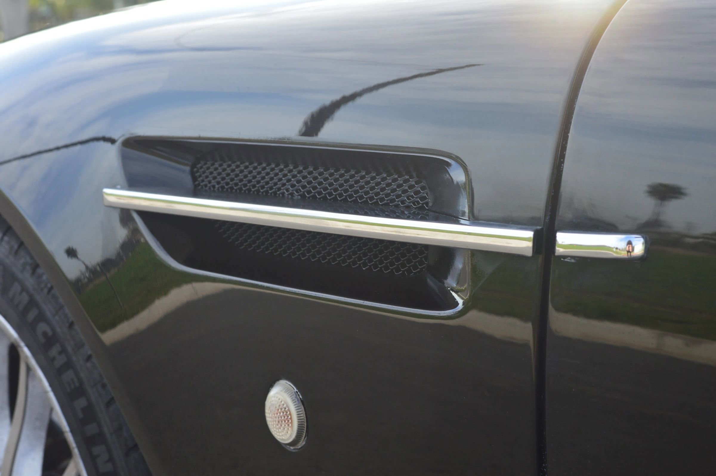 Used 2005 Aston Martin DB9 Volante image 25