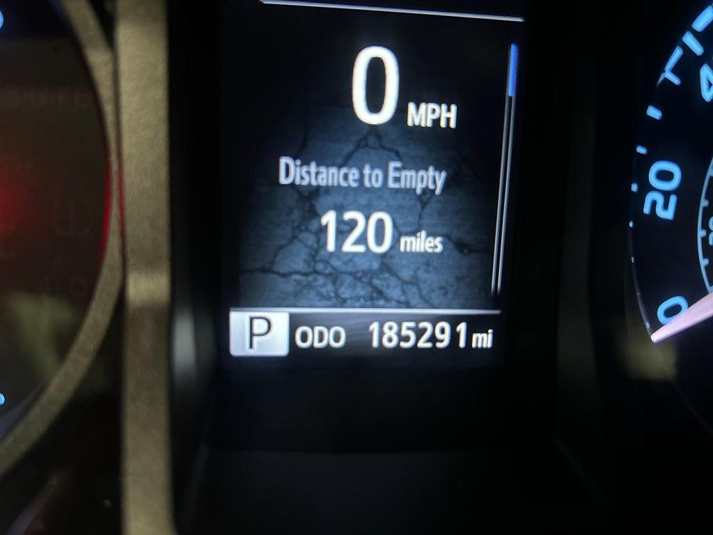 Used 2018 Toyota Tacoma TRD Off-Road image 10