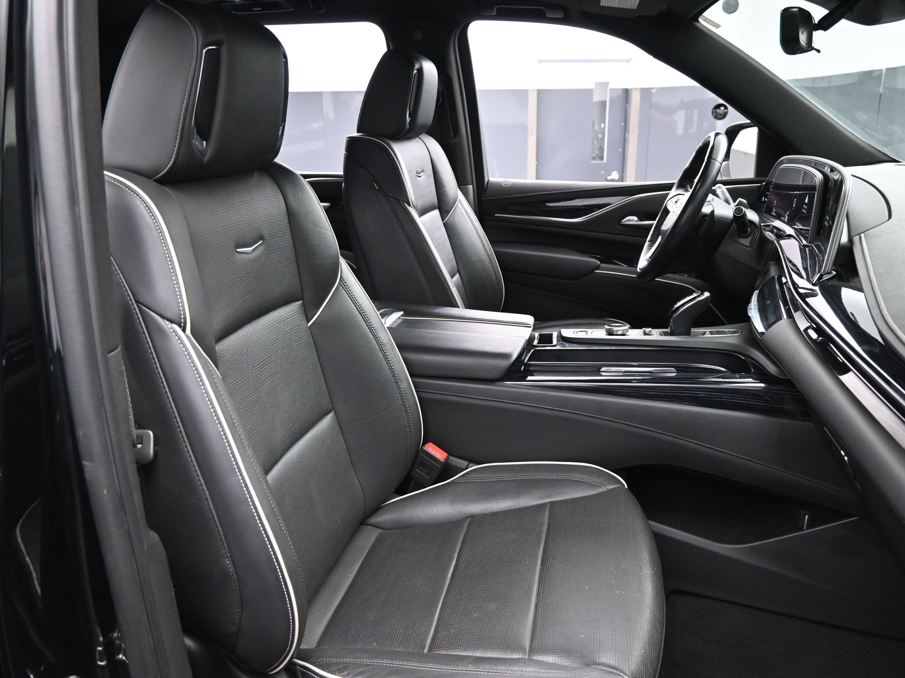 Used 2023 Cadillac Escalade ESV Sport image 10