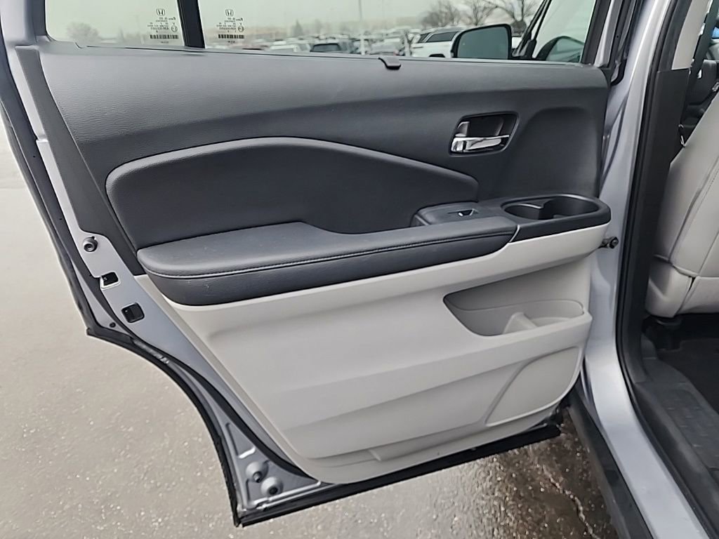 Used 2022 Honda Pilot Special Edition image 26