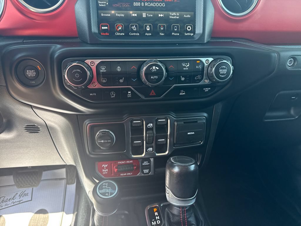 Used 2022 Jeep Gladiator Rubicon w/ LED Lighting Group AWD/4WD image 30
