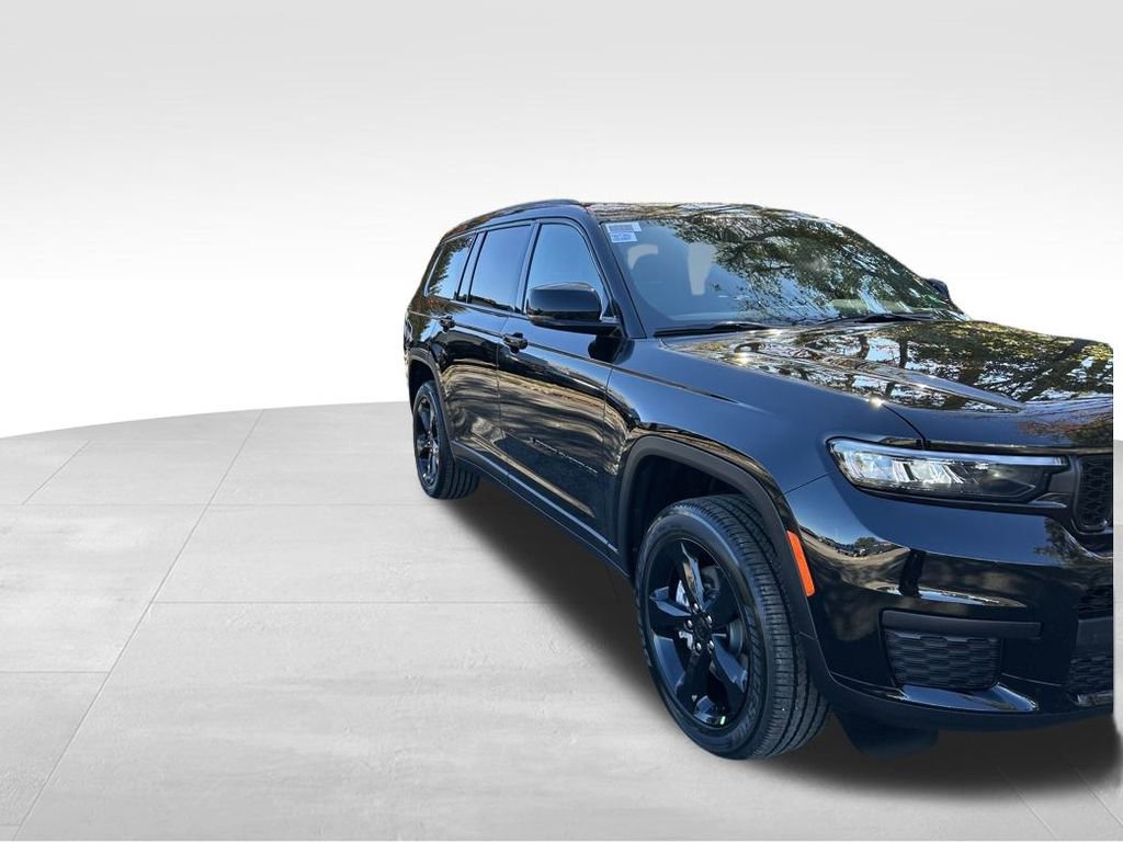New 2025 Jeep Grand Cherokee L Altitude image 8