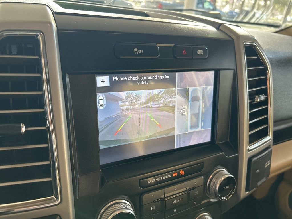 Used 2016 Ford F150 Lariat w/ Equipment Group 502A Luxury image 10