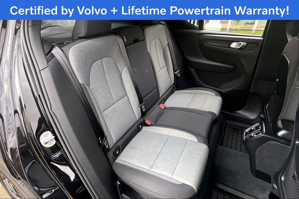 Certified 2023 Volvo XC40 B5 Core image 35