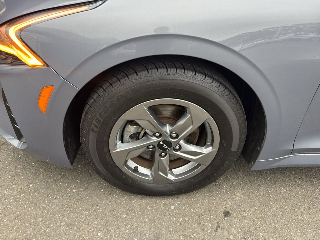 Used 2022 Kia K5 LXS image 22