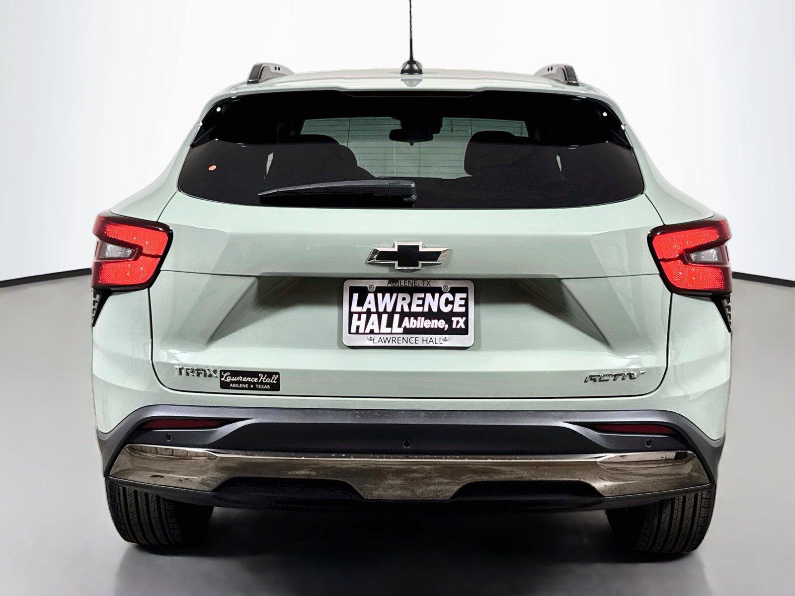 New 2026 Chevrolet Trax ACTIV w/ Driver Confidence Package FWD image 4