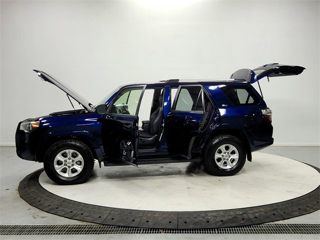 Used 2021 Toyota 4Runner SR5 Premium image 12
