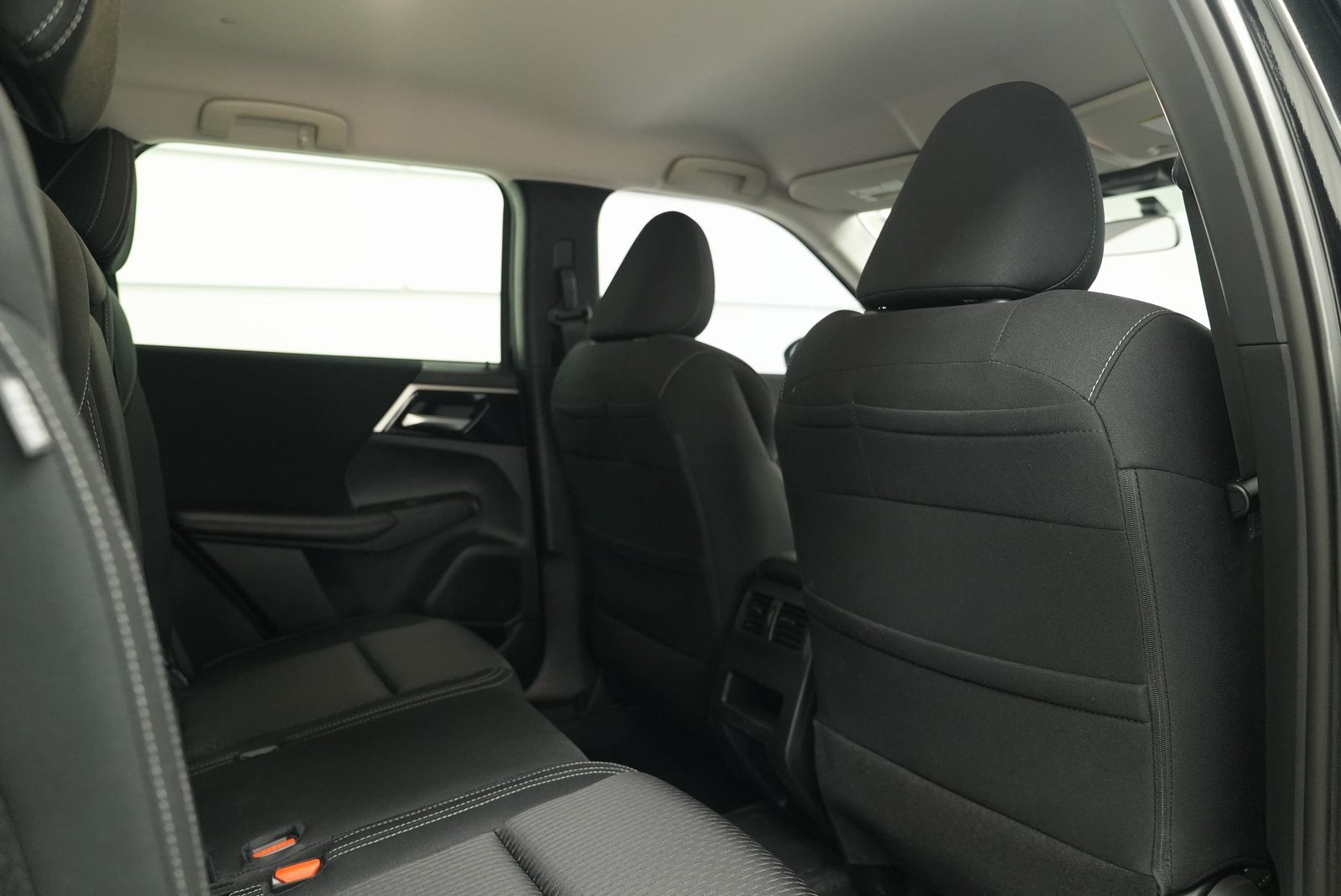 Used 2025 Mitsubishi Outlander ES image 31