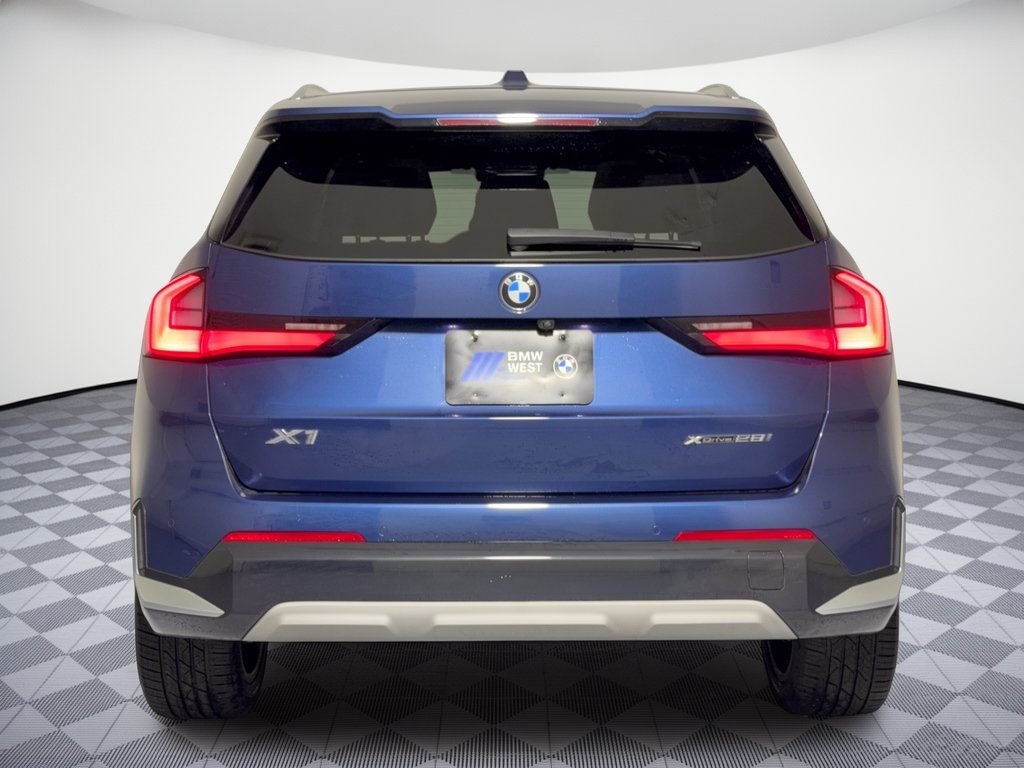 Used 2023 BMW X1 xDrive28i w/ Convenience Package AWD/4WD image 11