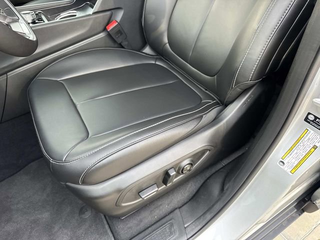 New 2025 Jeep Grand Cherokee L Limited w/ Black Appearance Package RWD image 12