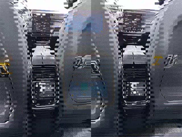 Used 2022 Rivian R1T Adventure image 22