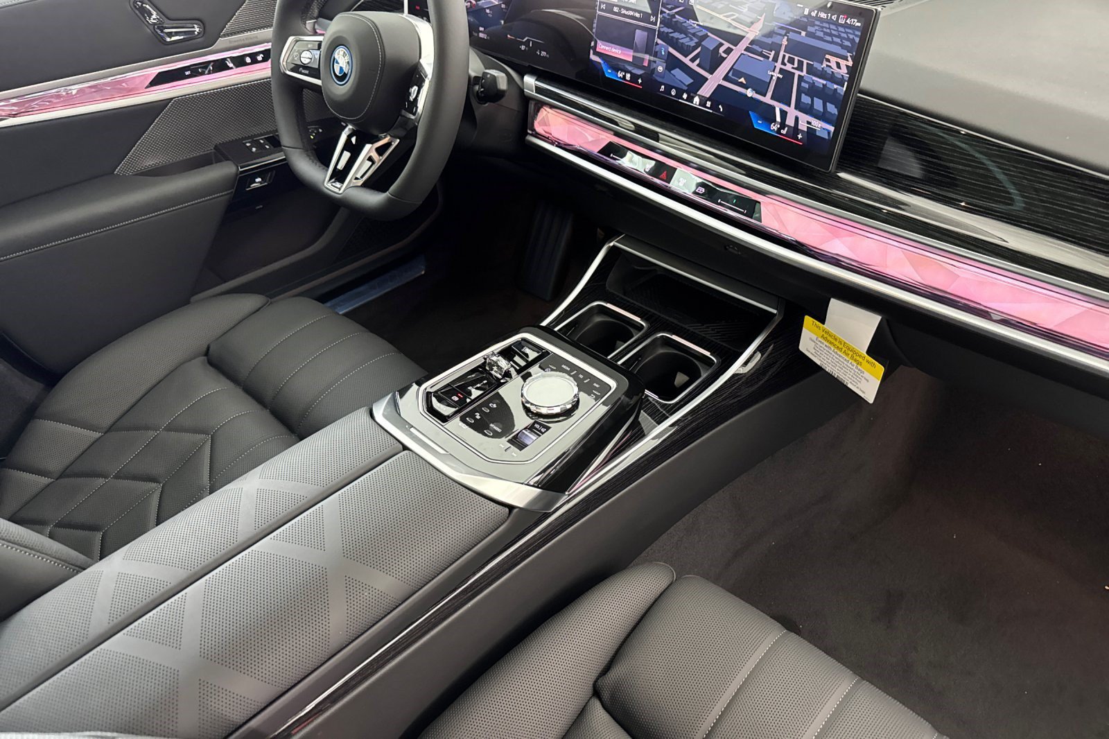 Used 2026 BMW i7 xDrive60 w/ M Sport Package RWD image 28