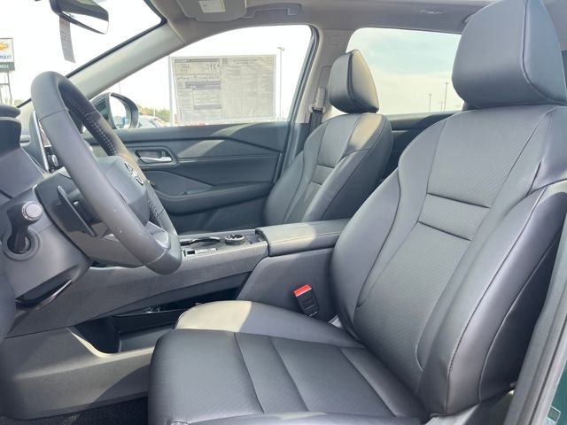 New 2026 Nissan Rogue SV image 15