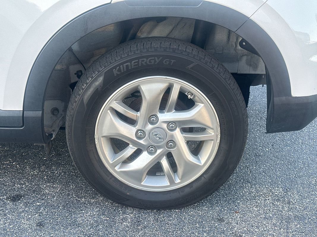 Used 2021 Hyundai Venue SE image 10