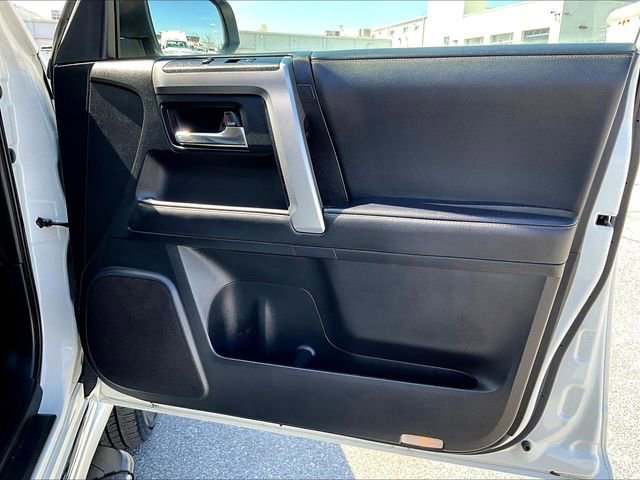 Used 2020 Toyota 4Runner Limited image 12