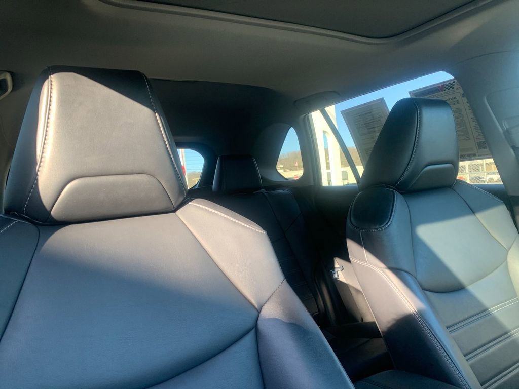 Used 2023 Toyota RAV4 XLE Premium image 20