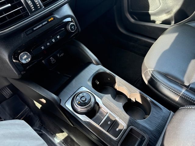 Used 2025 Ford Escape Platinum image 31