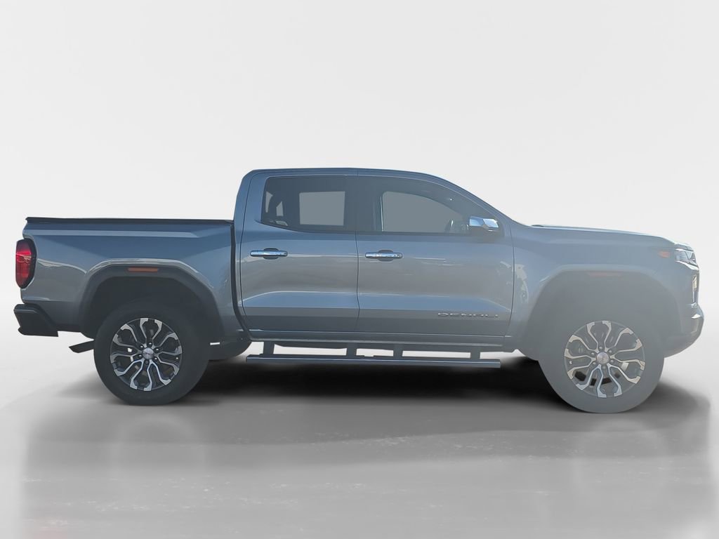 Used 2023 GMC Canyon Denali image 7