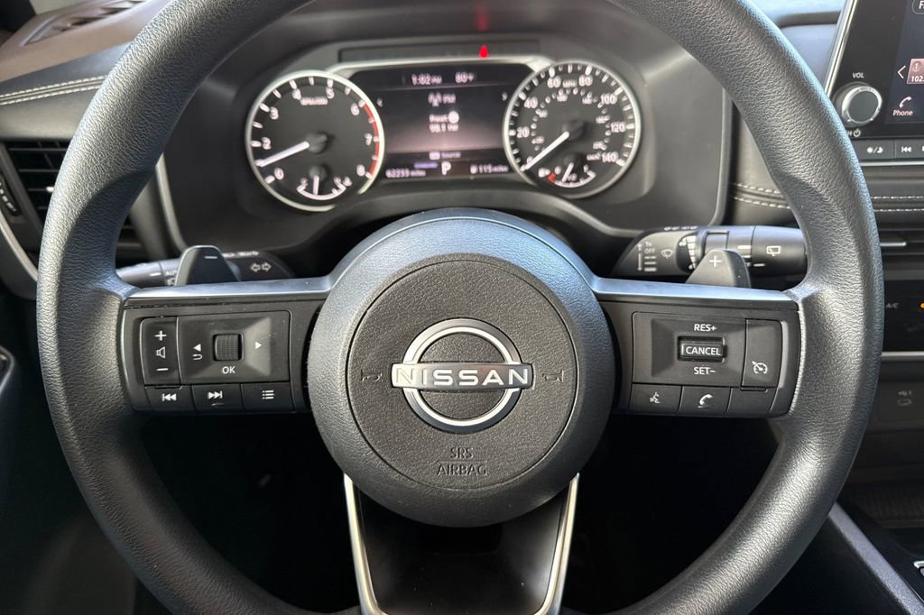 Used 2023 Nissan Rogue S image 31