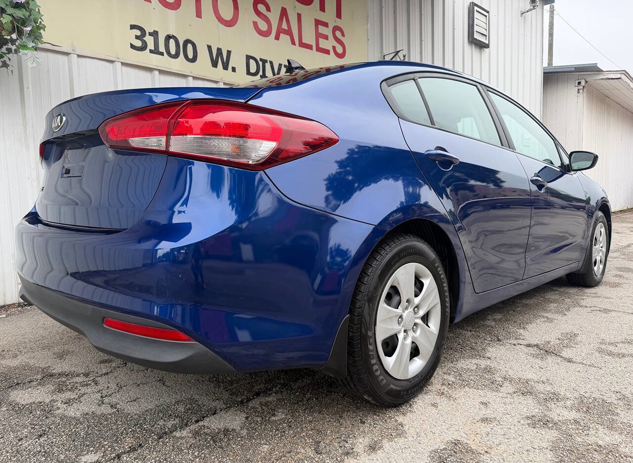 Used 2018 Kia Forte LX FWD image 3
