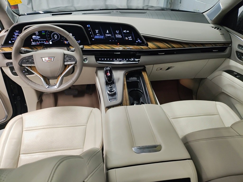 Used 2022 Cadillac Escalade Premium Luxury Platinum image 35
