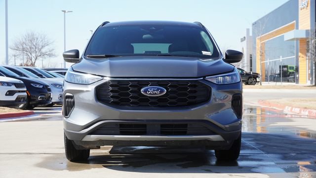 Used 2025 Ford Escape ST-Line AWD/4WD image 2