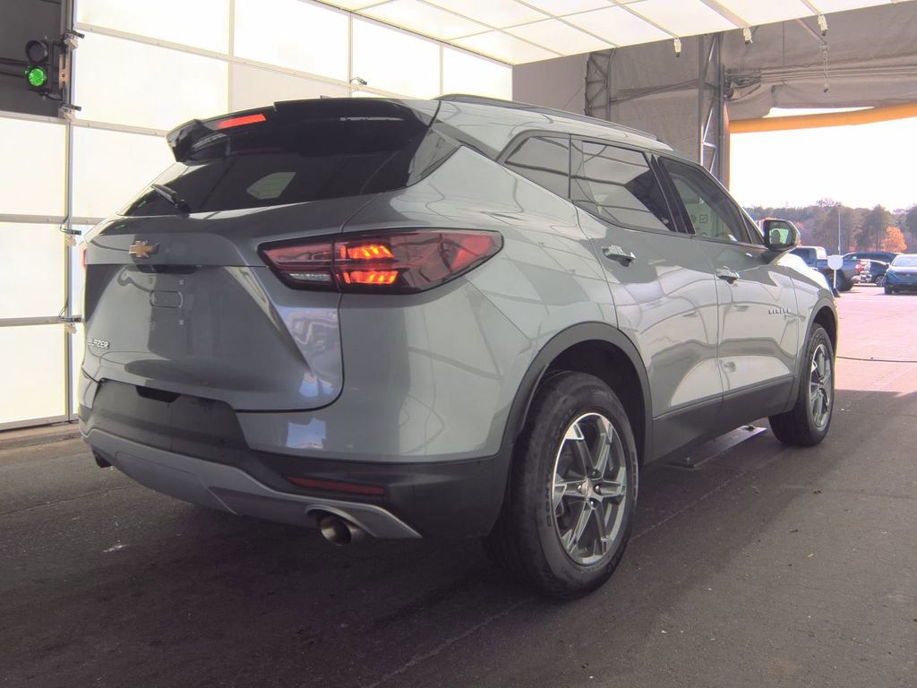 Used 2024 Chevrolet Blazer LT w/ Convenience Package image 6