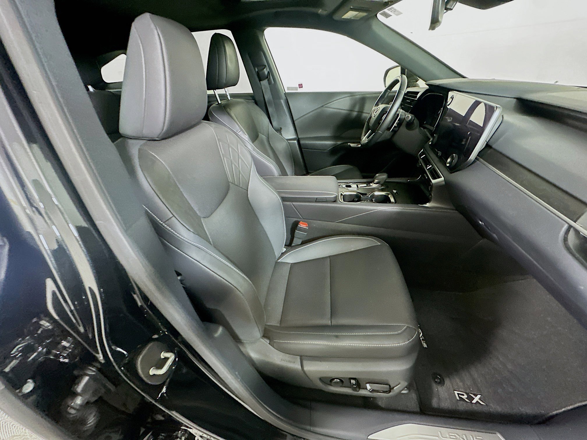 Used 2024 Lexus RX 350 Premium w/ Cold Area Package image 32