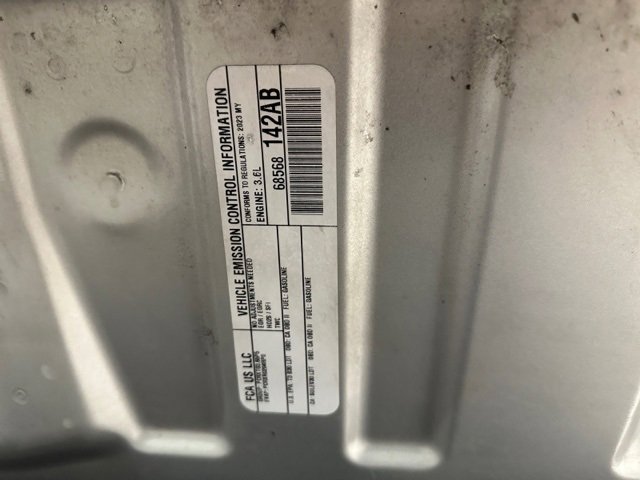 Used 2023 Jeep Grand Cherokee L Laredo w/ Luxury Tech Group I image 10