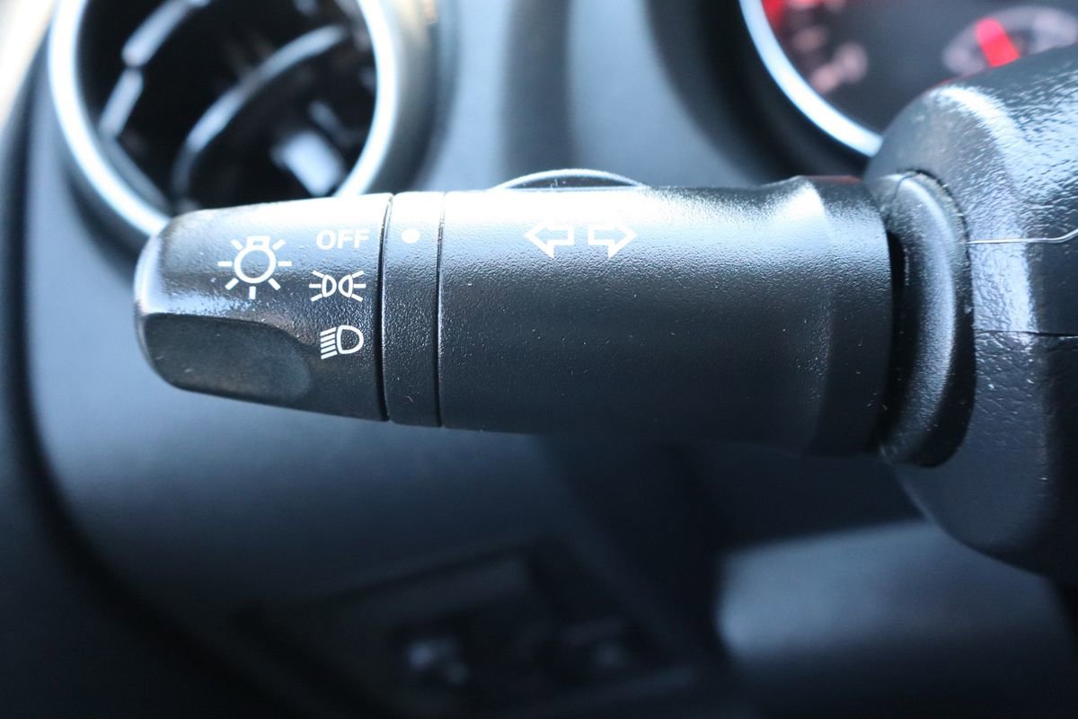 Used 2014 Nissan Rogue S image 30