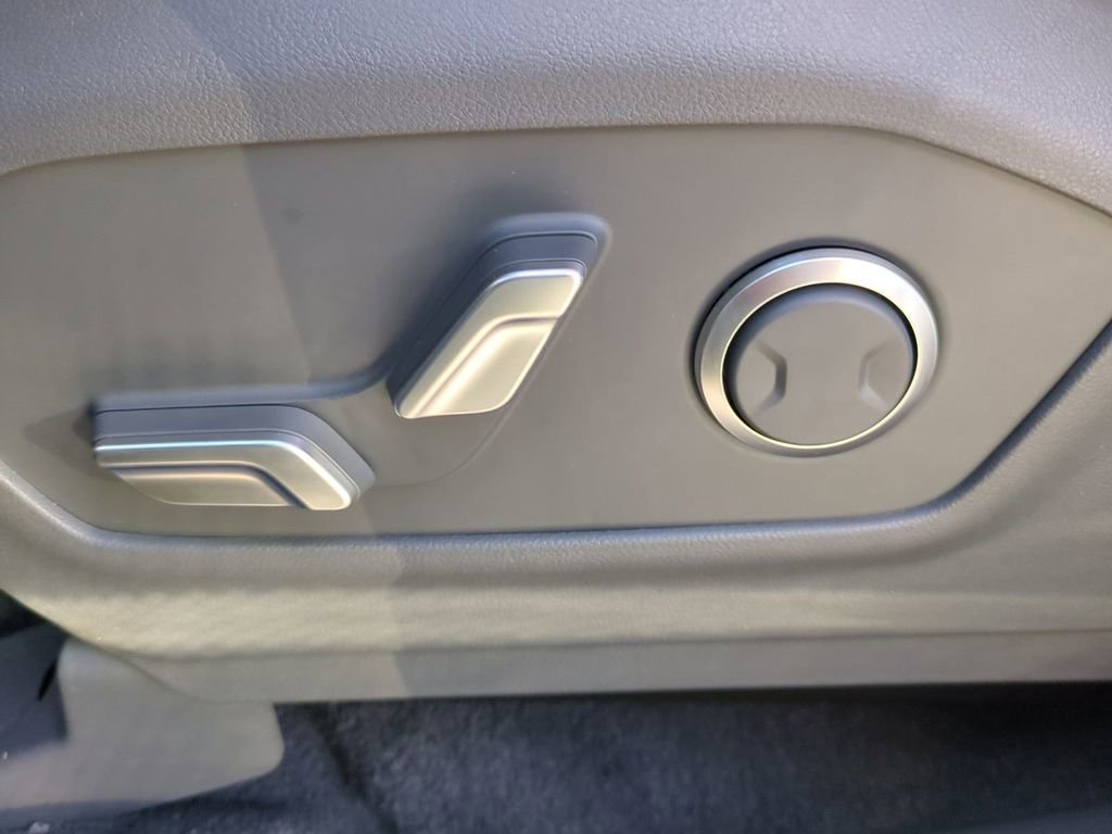 New 2026 Hyundai Santa Fe SEL FWD image 24