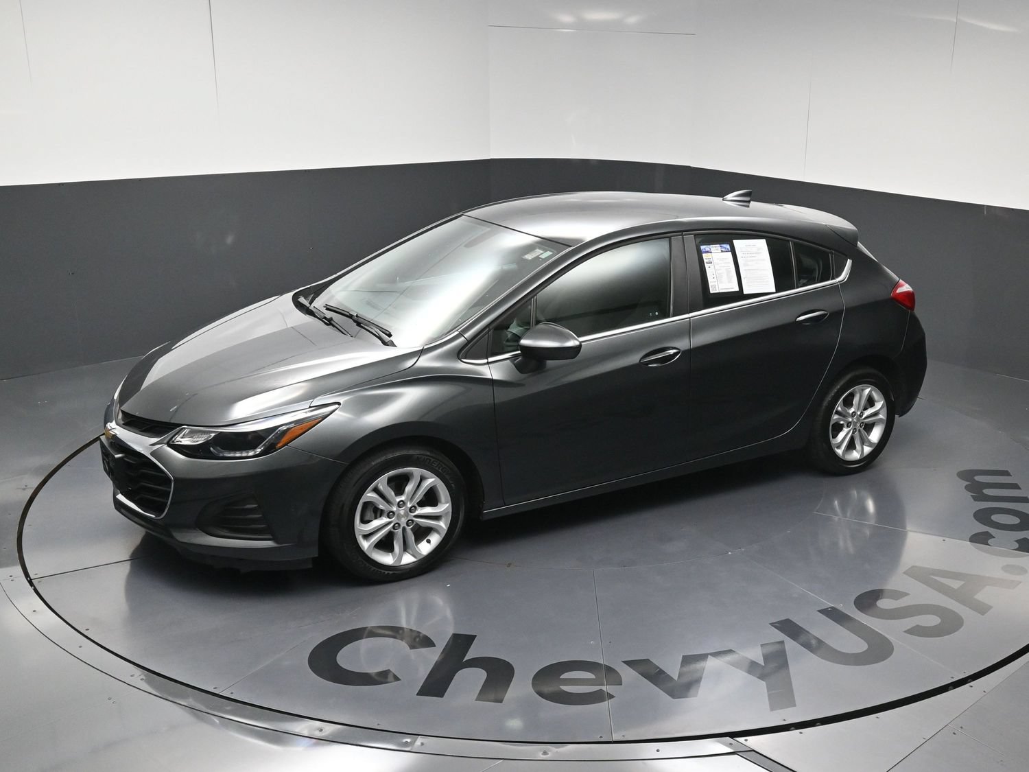 Used 2019 Chevrolet Cruze LT w/ Convenience Package FWD image 30