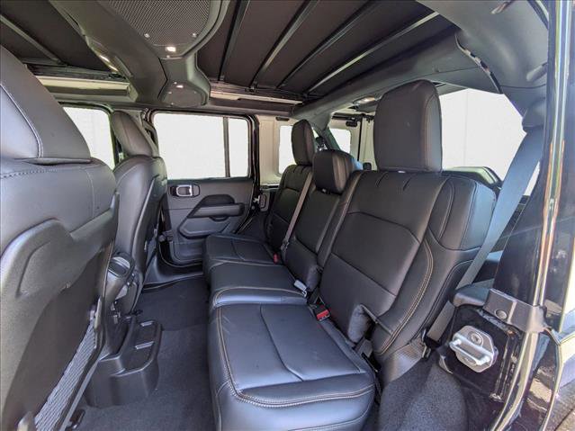 New 2025 Jeep Wrangler Unlimited Rubicon 392 image 17