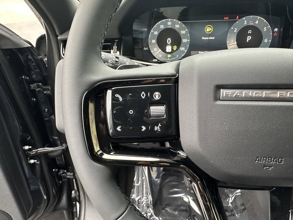 Used 2024 Land Rover Range Rover Evoque S image 18