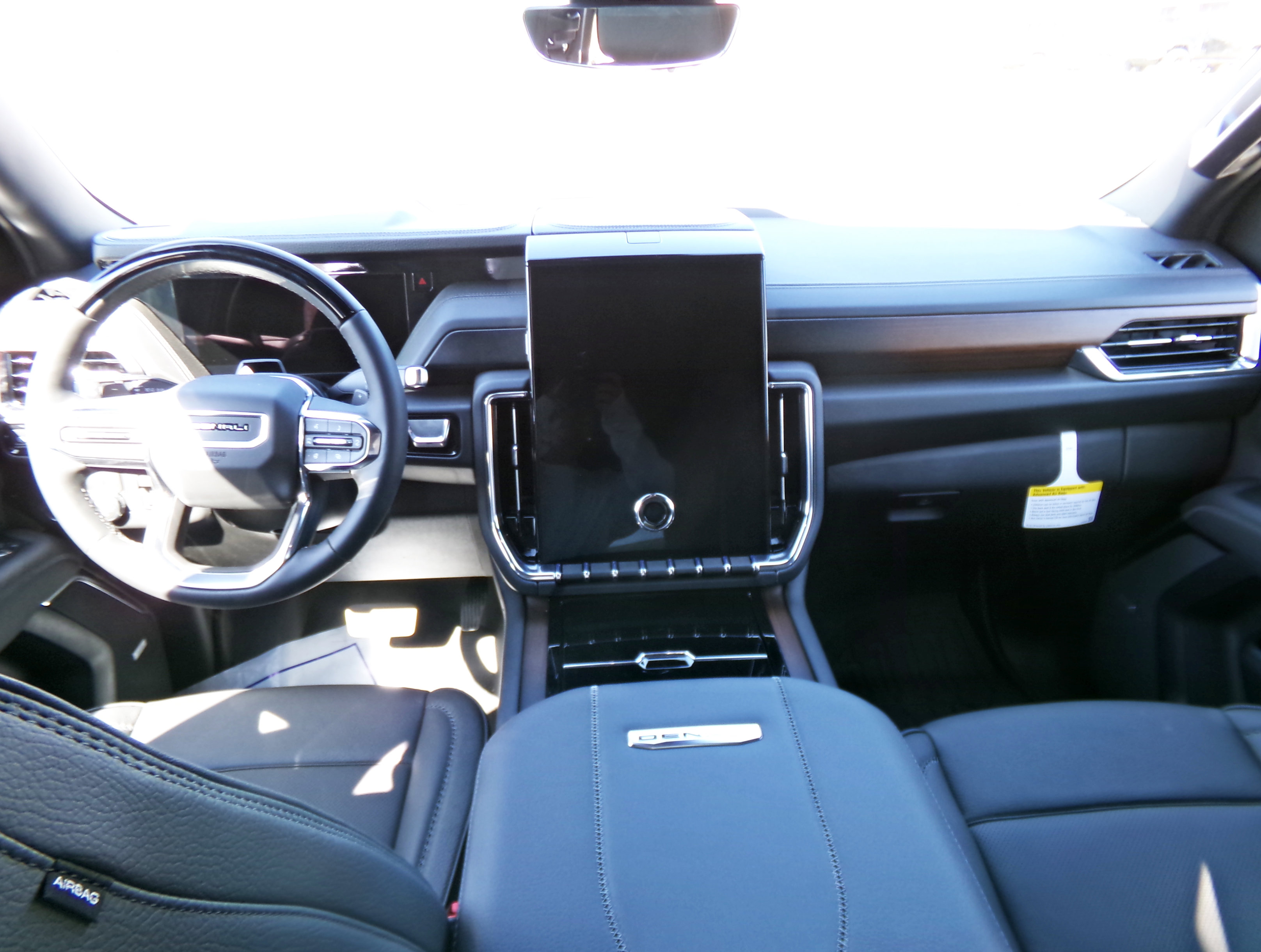 New 2026 GMC Yukon Denali image 8