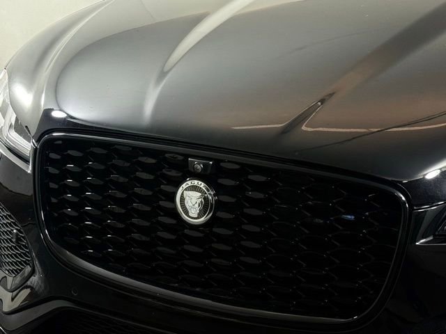 New 2026 Jaguar F-PACE R-Dynamic S image 14